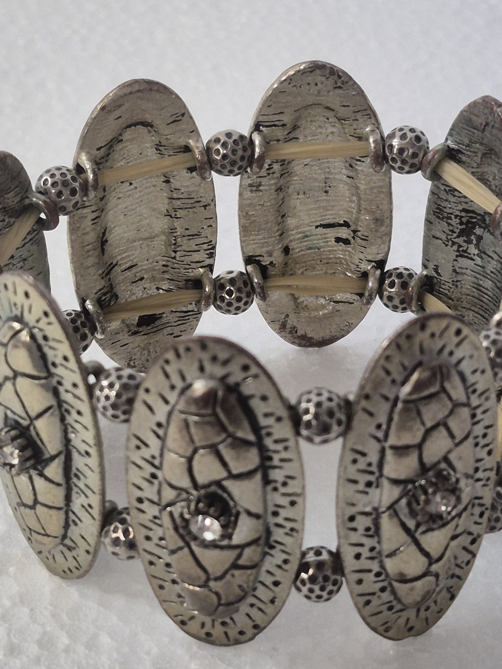 Vintage Textured Oval Bead Stretch Bracelet - Silver-Gold